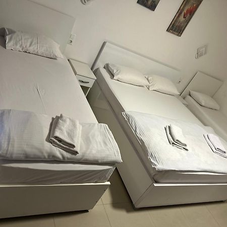 Pansion Kipovi Bed & Breakfast Tuzla Bagian luar foto