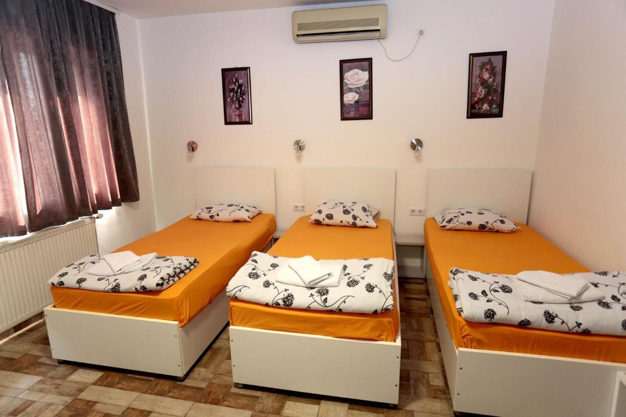 Pansion Kipovi Bed & Breakfast Tuzla Bagian luar foto