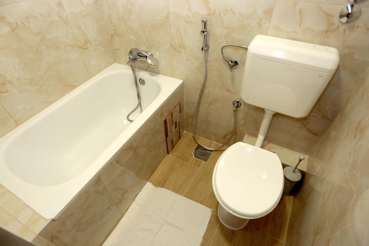 Pansion Kipovi Bed & Breakfast Tuzla Bagian luar foto