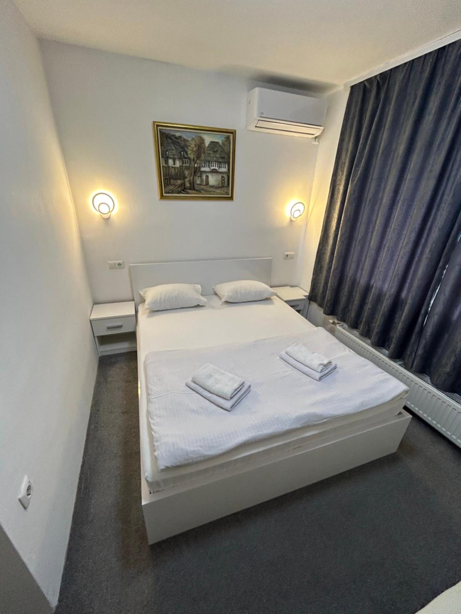 Pansion Kipovi Bed & Breakfast Tuzla Bagian luar foto