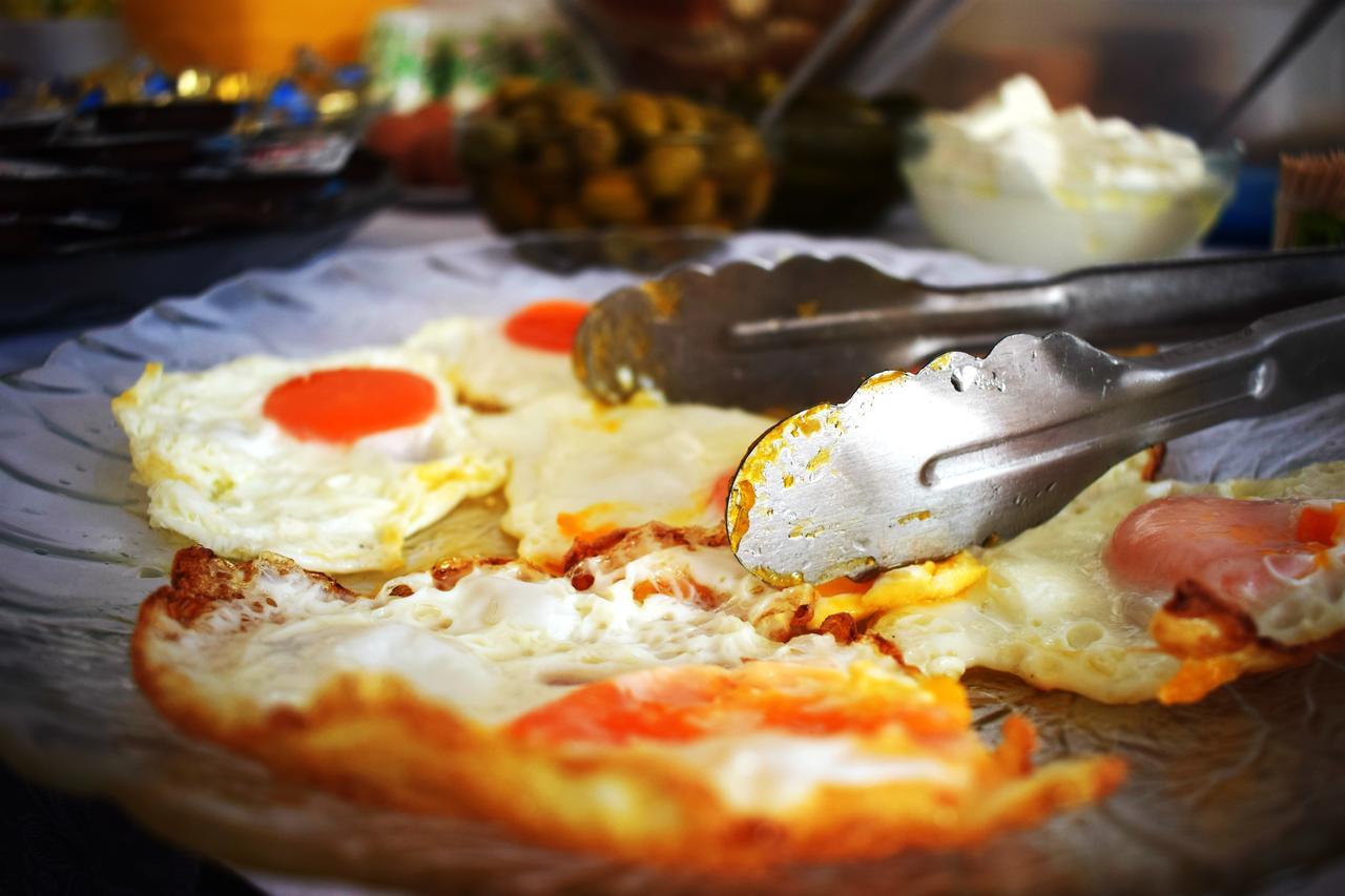 Pansion Kipovi Bed & Breakfast Tuzla Bagian luar foto