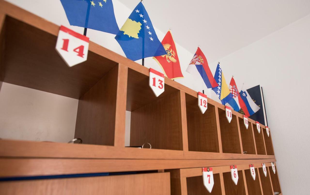 Pansion Kipovi Bed & Breakfast Tuzla Bagian luar foto